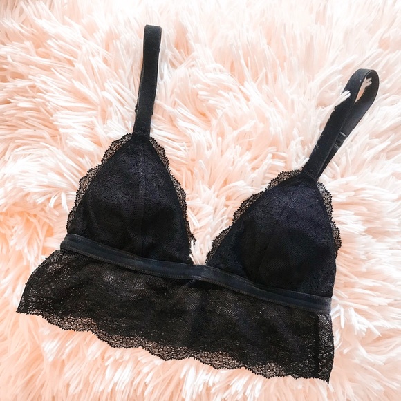 Victoria's Secret Other - ✨Victoria Secret Lace Bralette